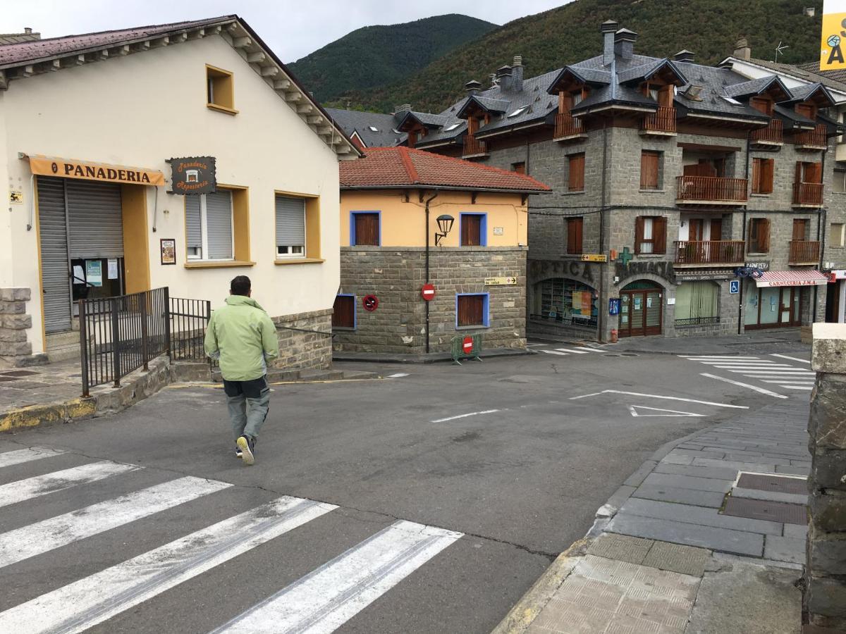 Biescas-Pirineo-Relaxアパートメント エクステリア 写真